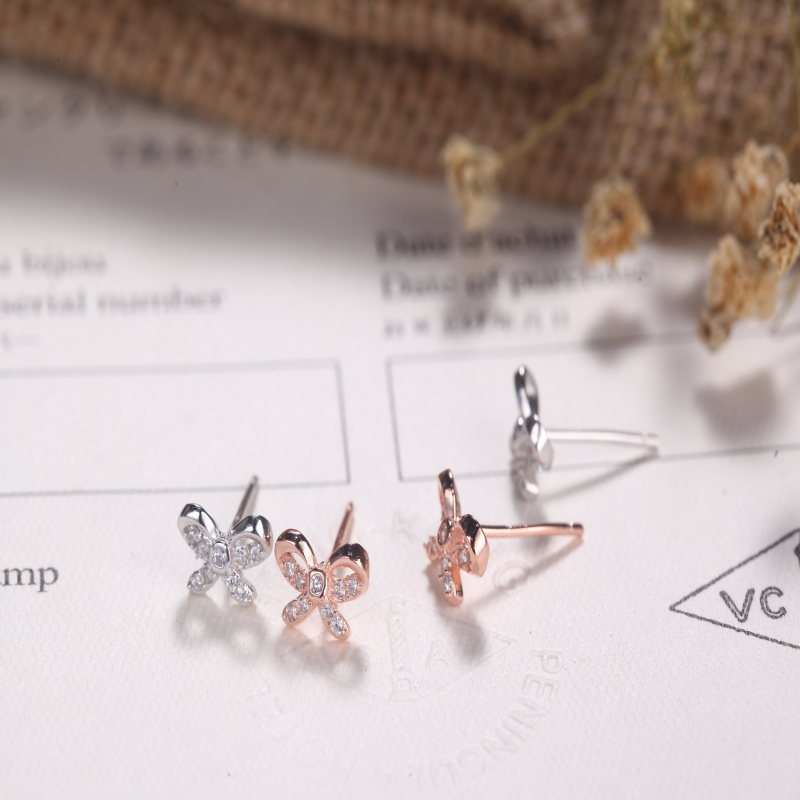 bạc stud bông tai