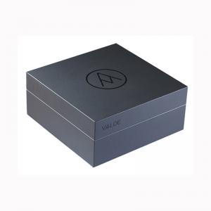 Hộp quà tặng cứng nhắc tùy chỉnh màu đen bán buôn