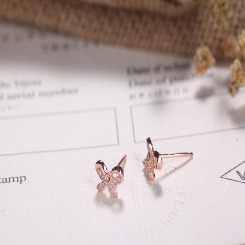 bạc stud bông tai