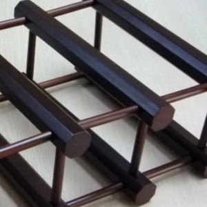 Giá rượu 10 chai ở Mahogany