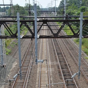 Catenaries đường sắt và cổng