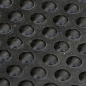 Thảm cao su chống nước có lỗ thoát nước cho nhà hàng