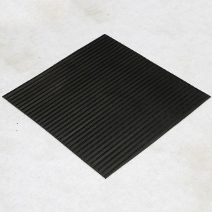 Tấm cao su SBR có gân mịn chống tĩnh điện cho statoins