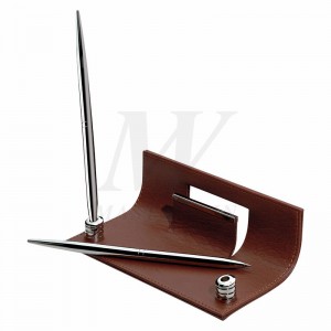 Tên chủ thẻ có 2 Bút_84826-940A