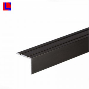 Tùy chỉnh góc đùn nhôm 6063 T5