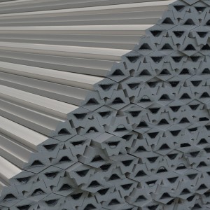 làm các thành phần cửa chớp nhựa PVC