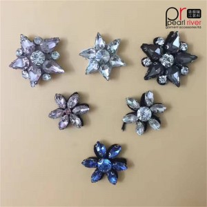 thiết kế độc đáo hạt nhựa rhinestone patch may với keo truyền nhiệt tùy chỉnh