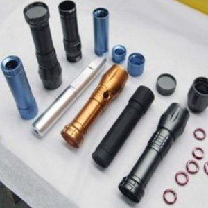 Gia công CNC tùy chỉnh Anodized Flash Light Bộ phận lắp ráp OEM / ODM Chào mừng