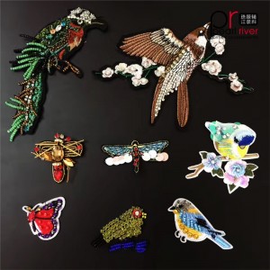 Bản vá thêu động vật và hoa mới nhất