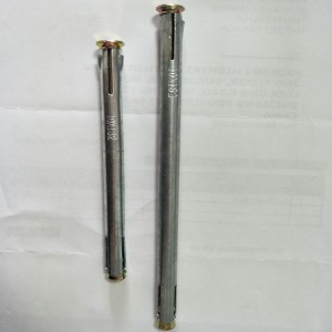 neo khung kim loại