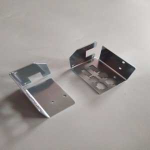 Tấm kim loại với kẽm màu xanh