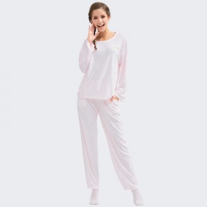 Bộ đồ pyjama thêu bằng vải tre