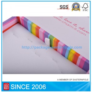 Hộp trang sức có chèn xốp