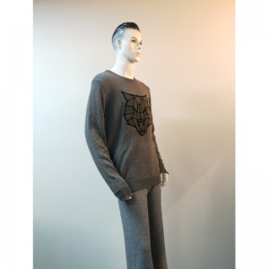 GRAY WOLF-IN SWEATER RLMS0057F