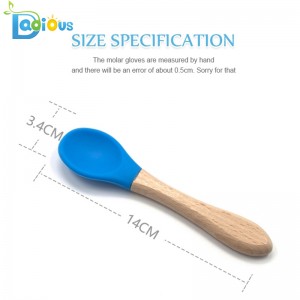 Logo tùy chỉnh Đồ dùng cho trẻ em bằng tre Thực phẩm Lớp Silicone Thìa trẻ em BPA Miễn phí Thìa bé tự nhiên