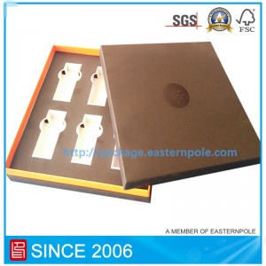 Hộp mỹ phẩm handmade có bìa cứng