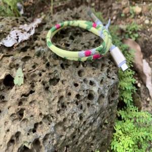 Dây kim loại dễ thương Trên da