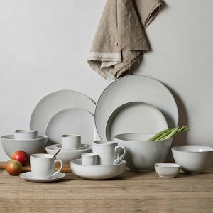 Bán sỉ khách sạn tùy chỉnh làm cỏ sang trọng 50 miếng vàng decal phong cách Trung Quốc xương mịn Trung Quốc bộ đồ ăn bằng gốm