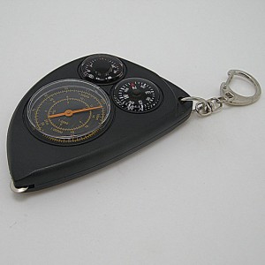 Sử dụng máy đo đường đa chức năng ba trong một cho các hoạt động ngoài trời