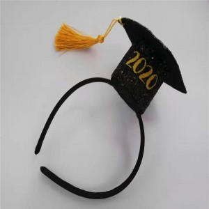 Mũ tốt nghiệp màu đen và trắng với tua rua cho bữa tiệc