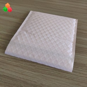 Kích thước tùy chỉnh chống sốc vận chuyển bao bì phim pearlescent bong bóng bưu phẩm / không thấm nước bền màu trắng túi màu hồng ngọc trai