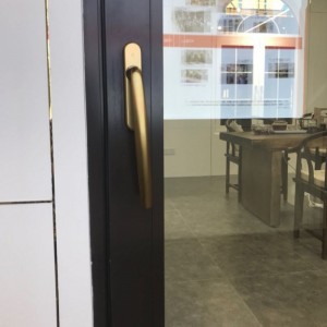 Cửa kính trượt