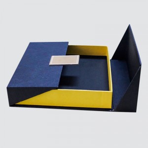 Hộp quà tặng đặc biệt tinh tế sang trọng