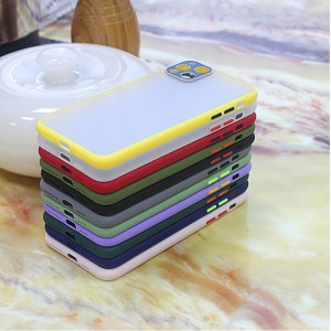 Vỏ điện thoại iPhone11 với bộ bảo vệ camera kim loại và các nút độc lập