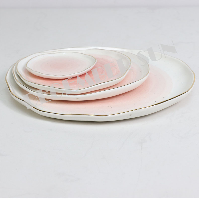 Một lựa chọn rộng rãi bàn gốm tráng miệng bát cốc