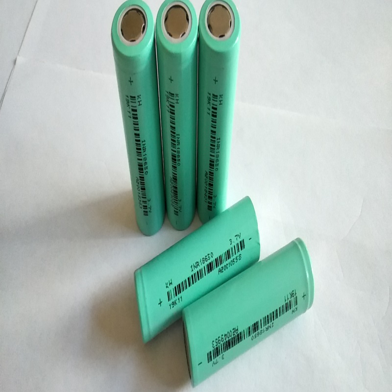 Pin 18650 Pin lithium-ion 2000mAh 3.7V