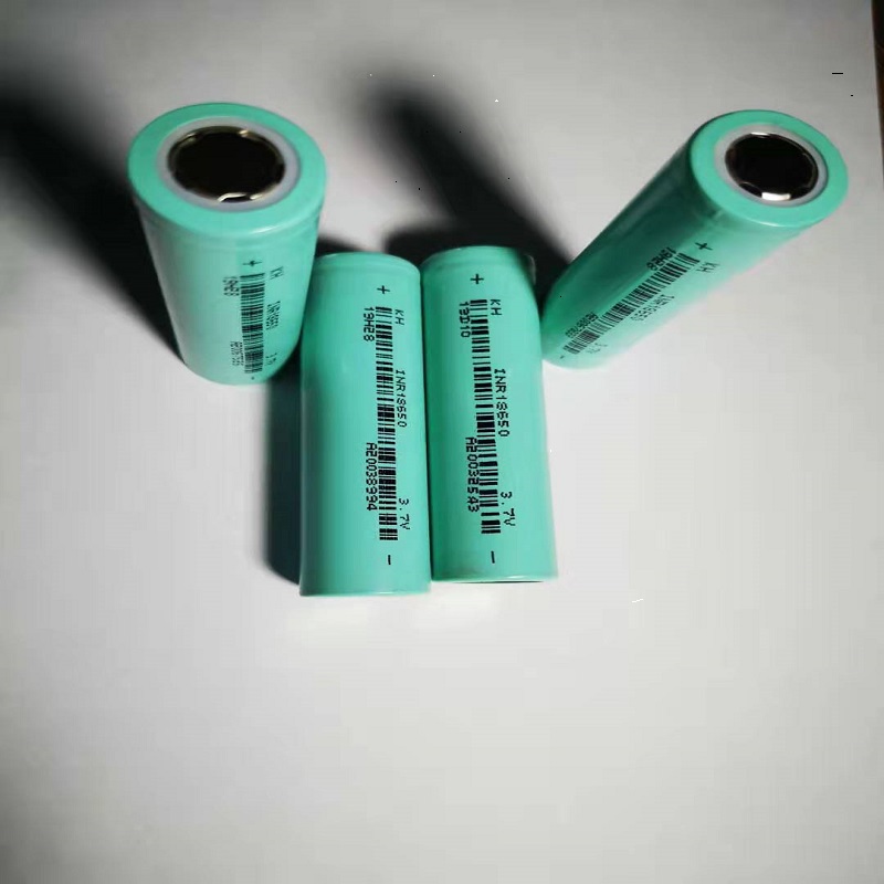 Pin 18650 Pin lithium-ion 2000mAh 3.7V