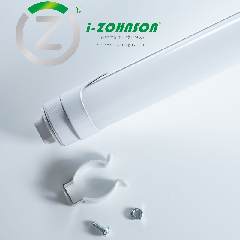 C17d nhận được hai liên kết 8FT: ống dẫn LED