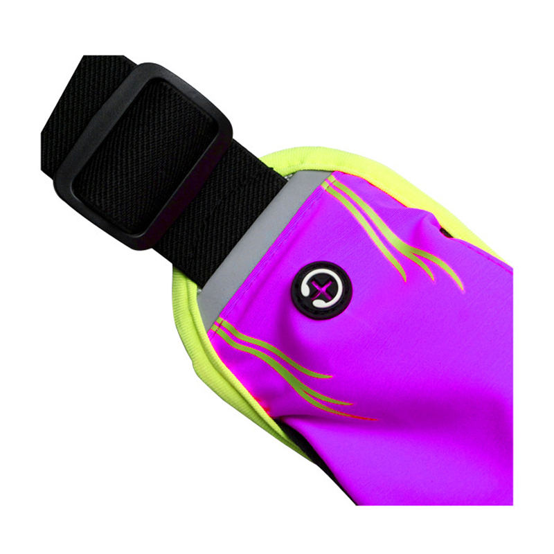 Thủy thủ trèo lên Fanny Mọi phụ nữ đang điều hành bộ đồ chơi.