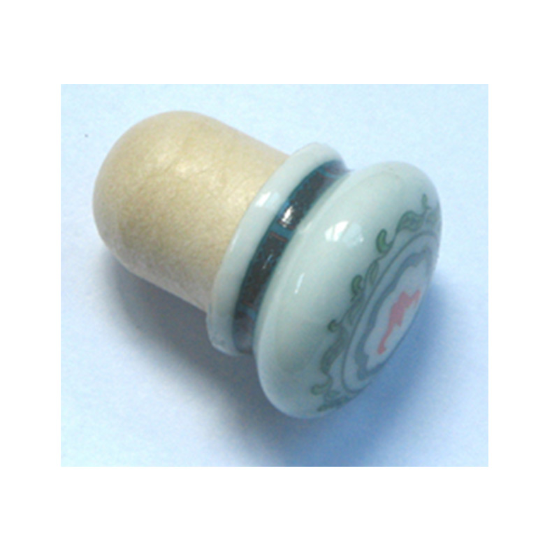 nút chai rượu để chai đựng rượu