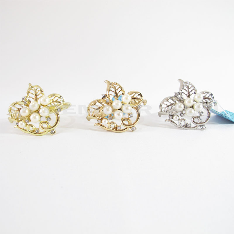 Hot bán nhẫn kim loại thanh lịch và duyên dáng