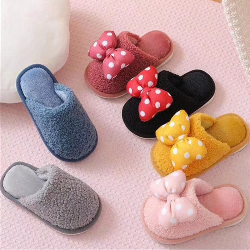 Dép đi trong nhà cho trẻ em