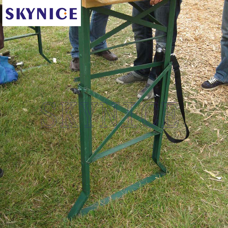 Bàn ghế ngoài trời bằng gỗ