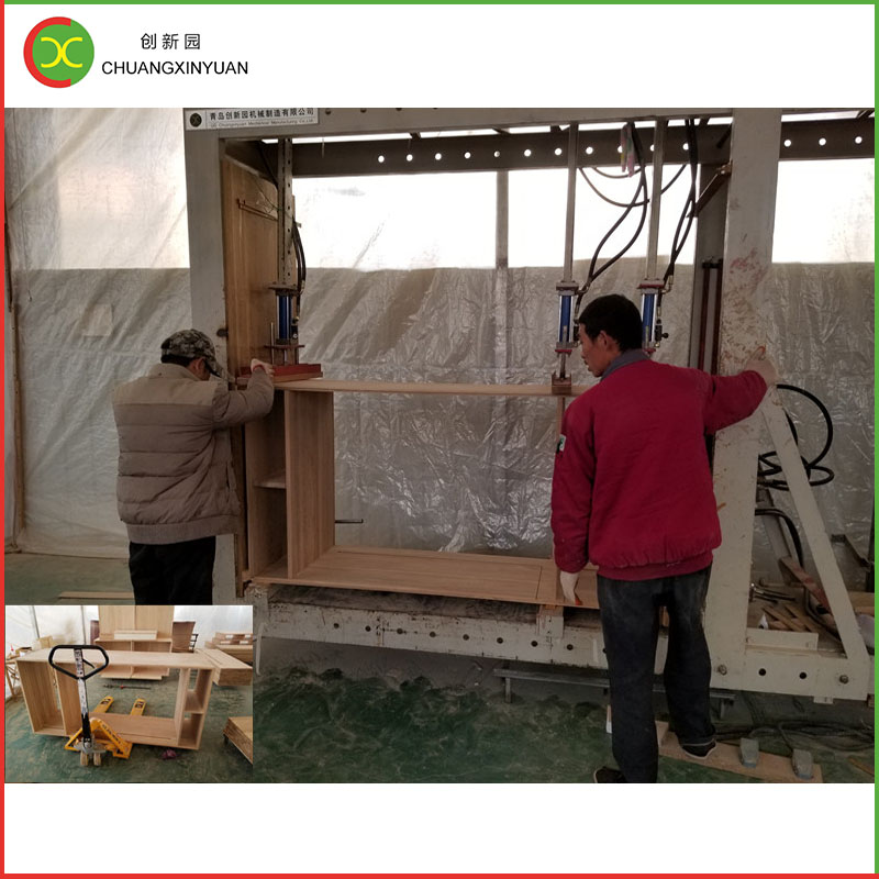 Máy lắp ráp khung ba chiều