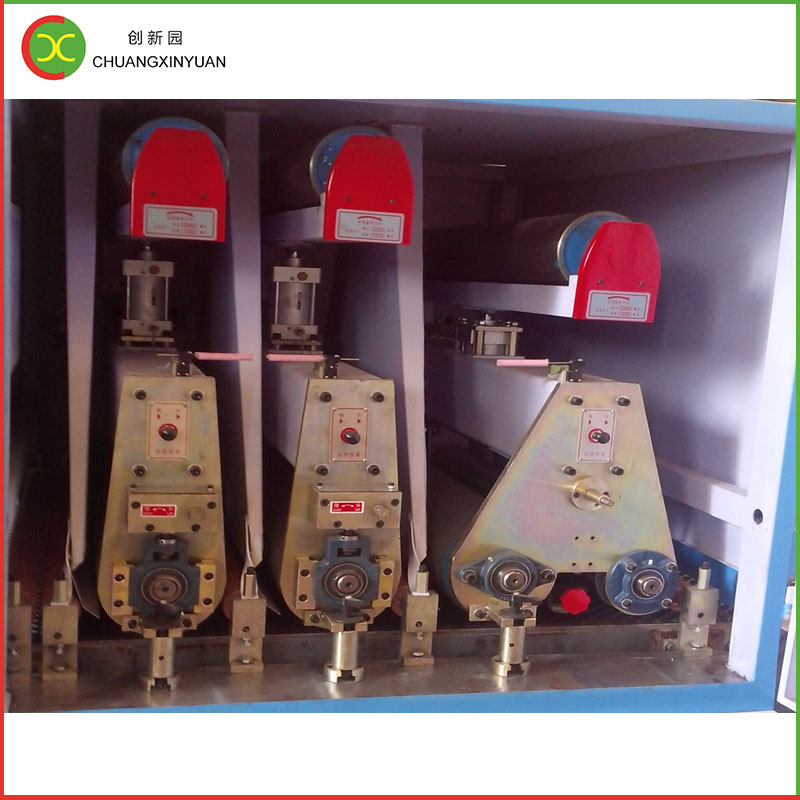 Máy chà nhám đai rộng