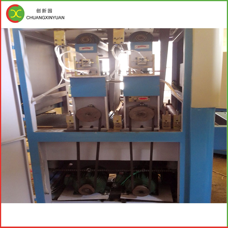 Máy chà nhám đai rộng