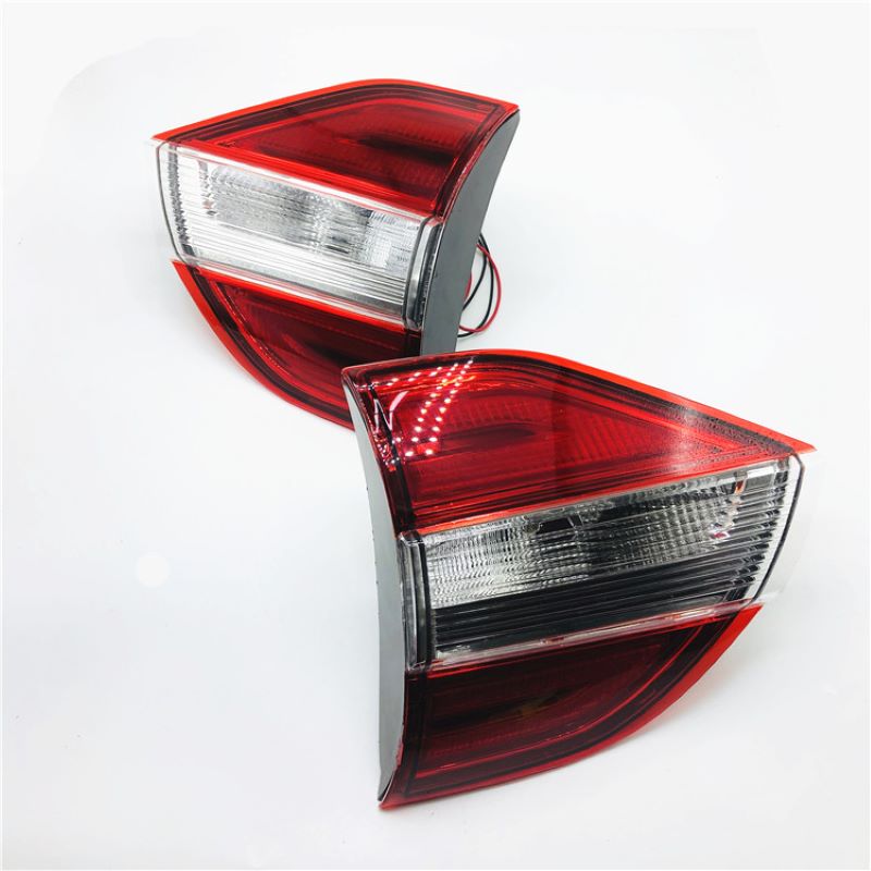Đèn thắng xe Ford Everest/Ford Endochiếm, Ford Everest/Ford Endosao?
