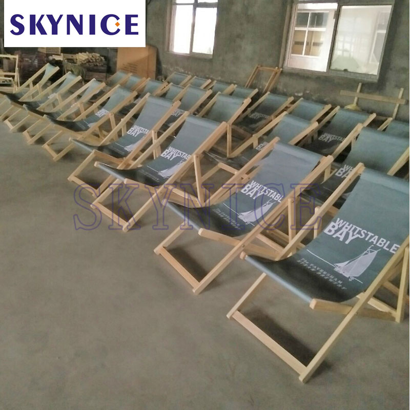 Những chiếc mũ bảo hộ màu mè