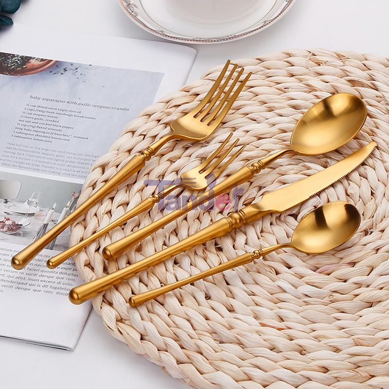 Đánh bóng giày, lưỡi dao, lưỡi dao, muỗng nĩa và dao cho các sự kiện