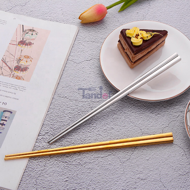 Hàn Tinh Màu sắc kim loại SUS 304 Thép nung kim loại Titanium Chopsticks với Tự chọn Logo
