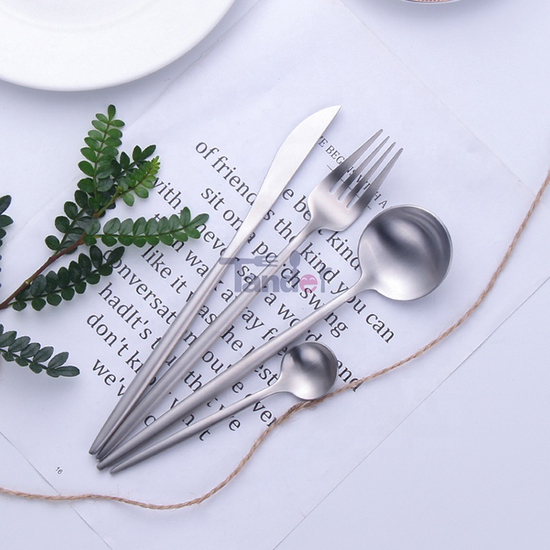 thiết kế độc đáo tái sử dụng mờ thép không gỉ dao kéo thiết lập