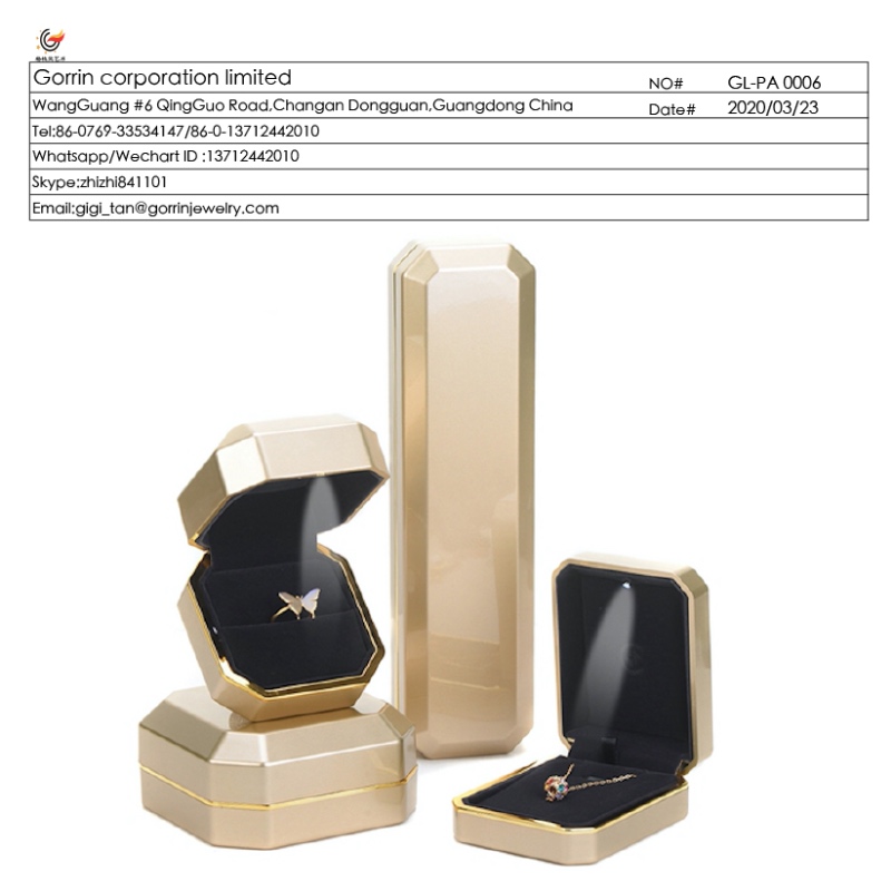 Hộp đựng trang sức bằng nhựa FL-PA0006 có đèn LED