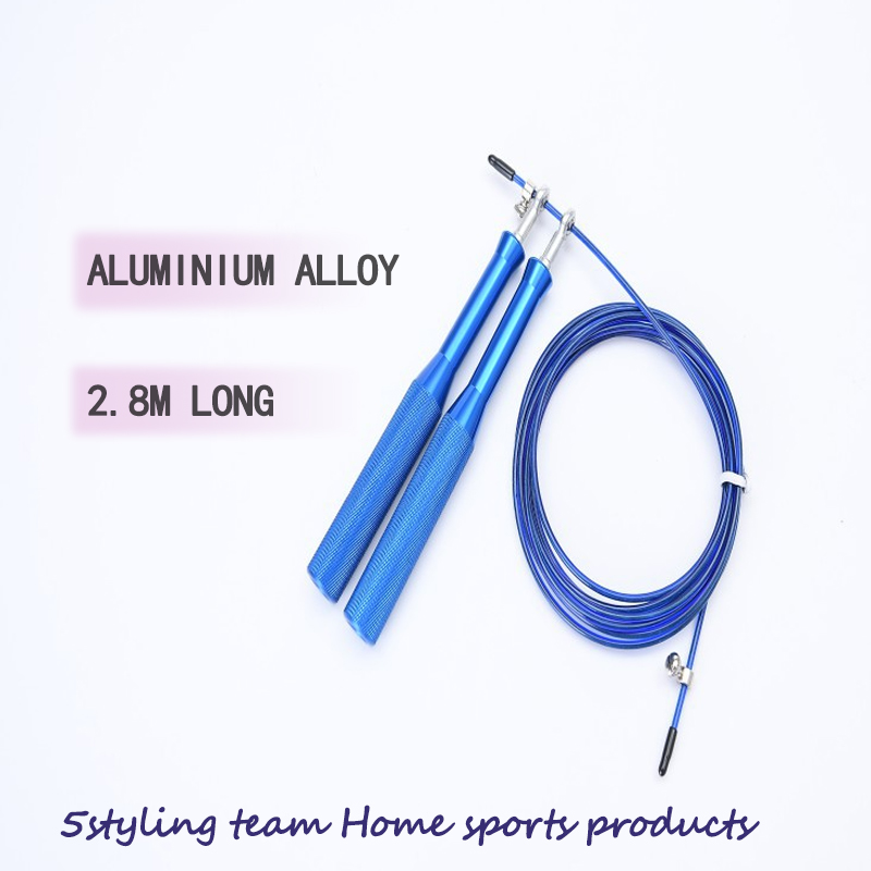 Dây thừng trực tiếp xí thoát khỏi môn thể thao hấp dẫn dây thừng đang khoan qua lớp kim loại nhôm