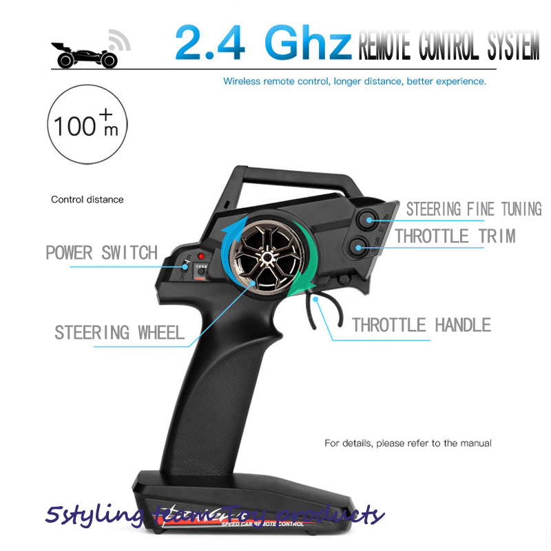 Chiếc xe điện h ợp kim bốn bánh xe ngoài đường