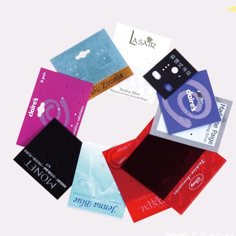 Thẻ trang sức bằng nhựa