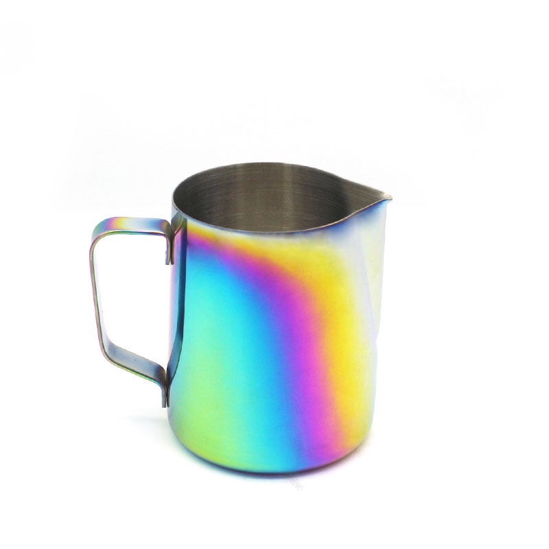 đánh giá chuyên nghiệp bên trong cốc cà phê sữa sữa nóng bình sữa sữa